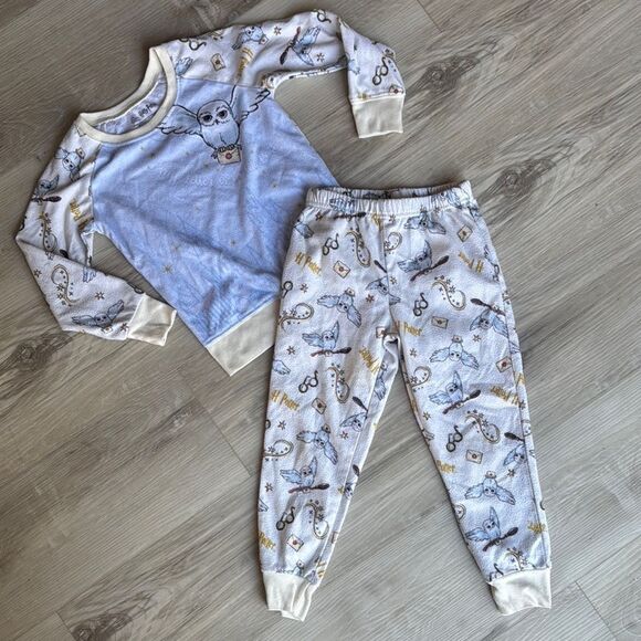 Harry Potter Pajamas Set Size XS 4/5 - Picture 1 of 6